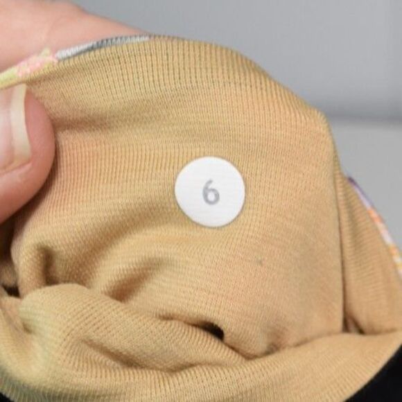 Lululemon Wunder Under Reversible Cropped Legging Floral Yellow Pink Womens 6 - Picture 8 of 8